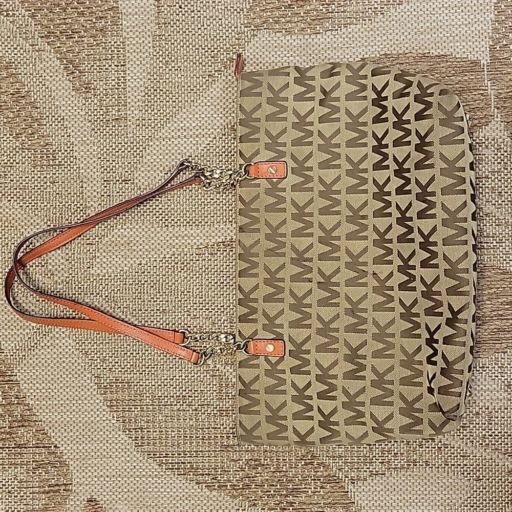 Michael Kors bag - orange accents